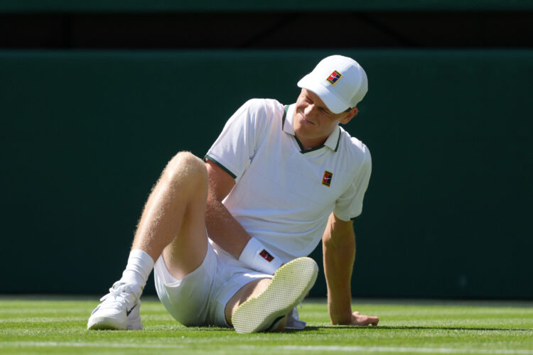 Defending Wimbledon champion opens with 5-set victory